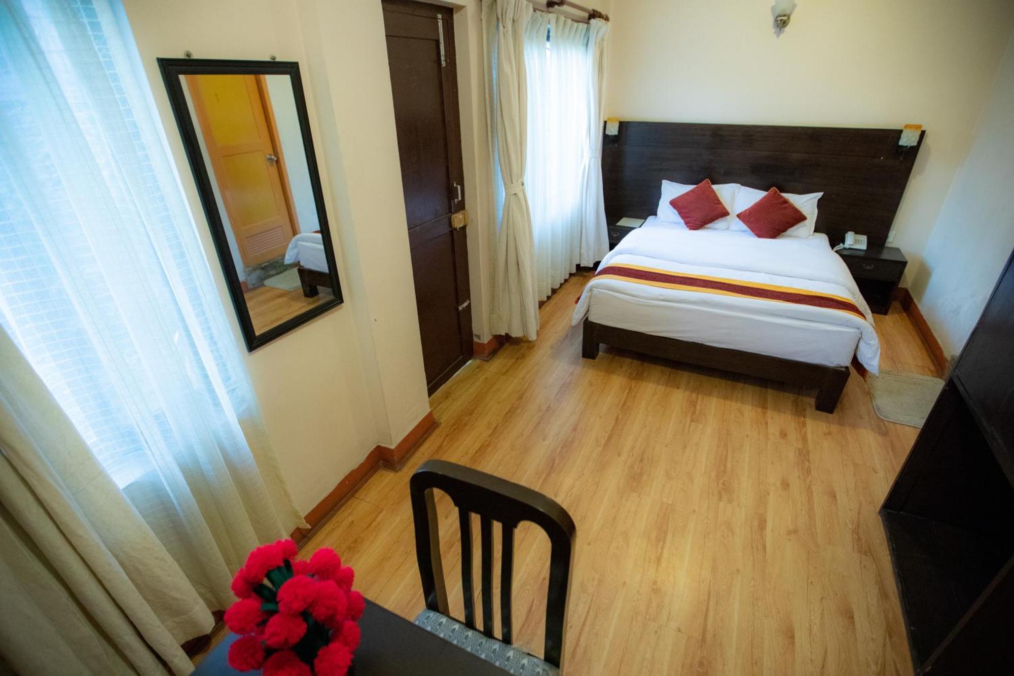 Kathmandu Sunny Hotel Екстериор снимка