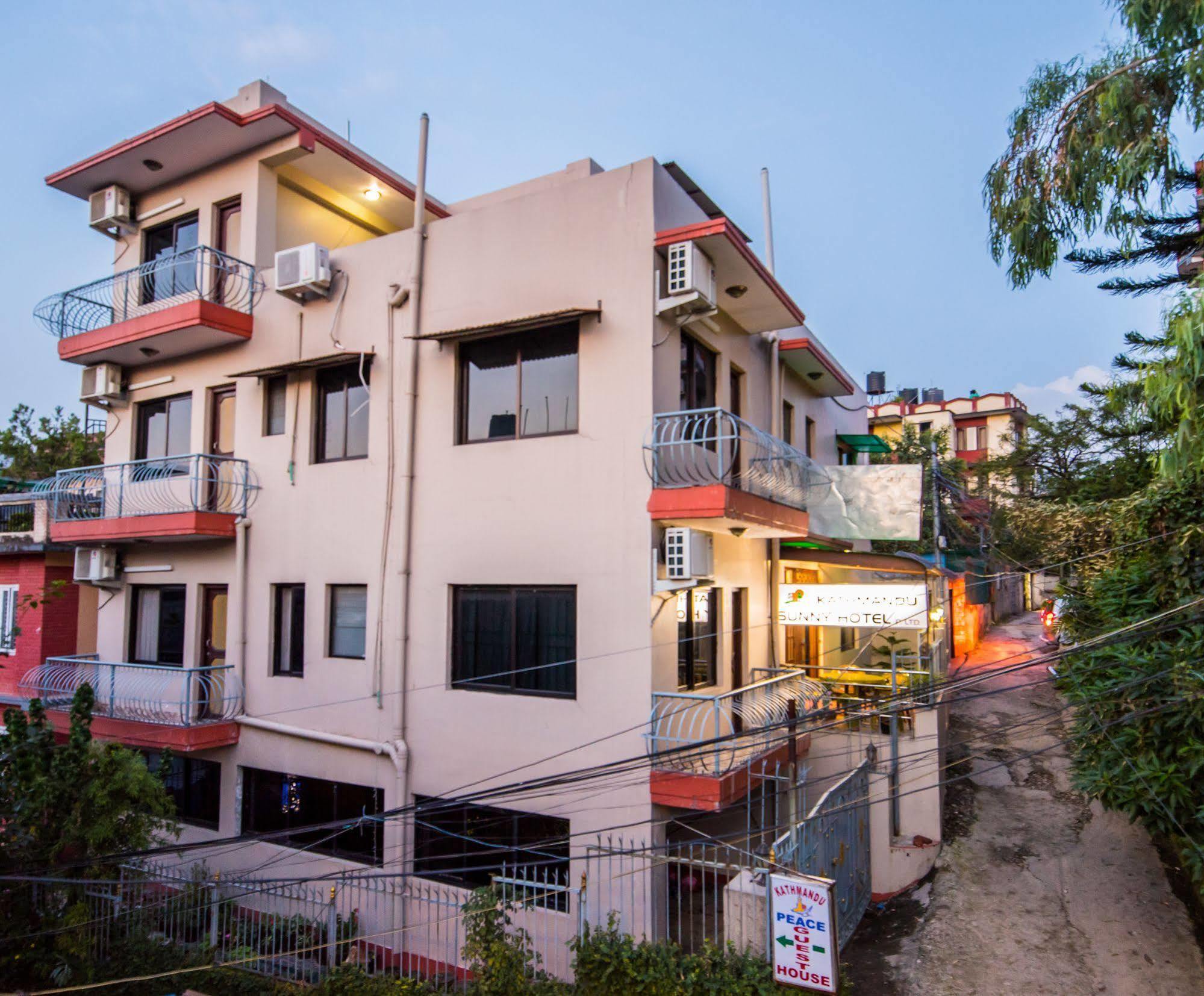 Kathmandu Sunny Hotel Екстериор снимка