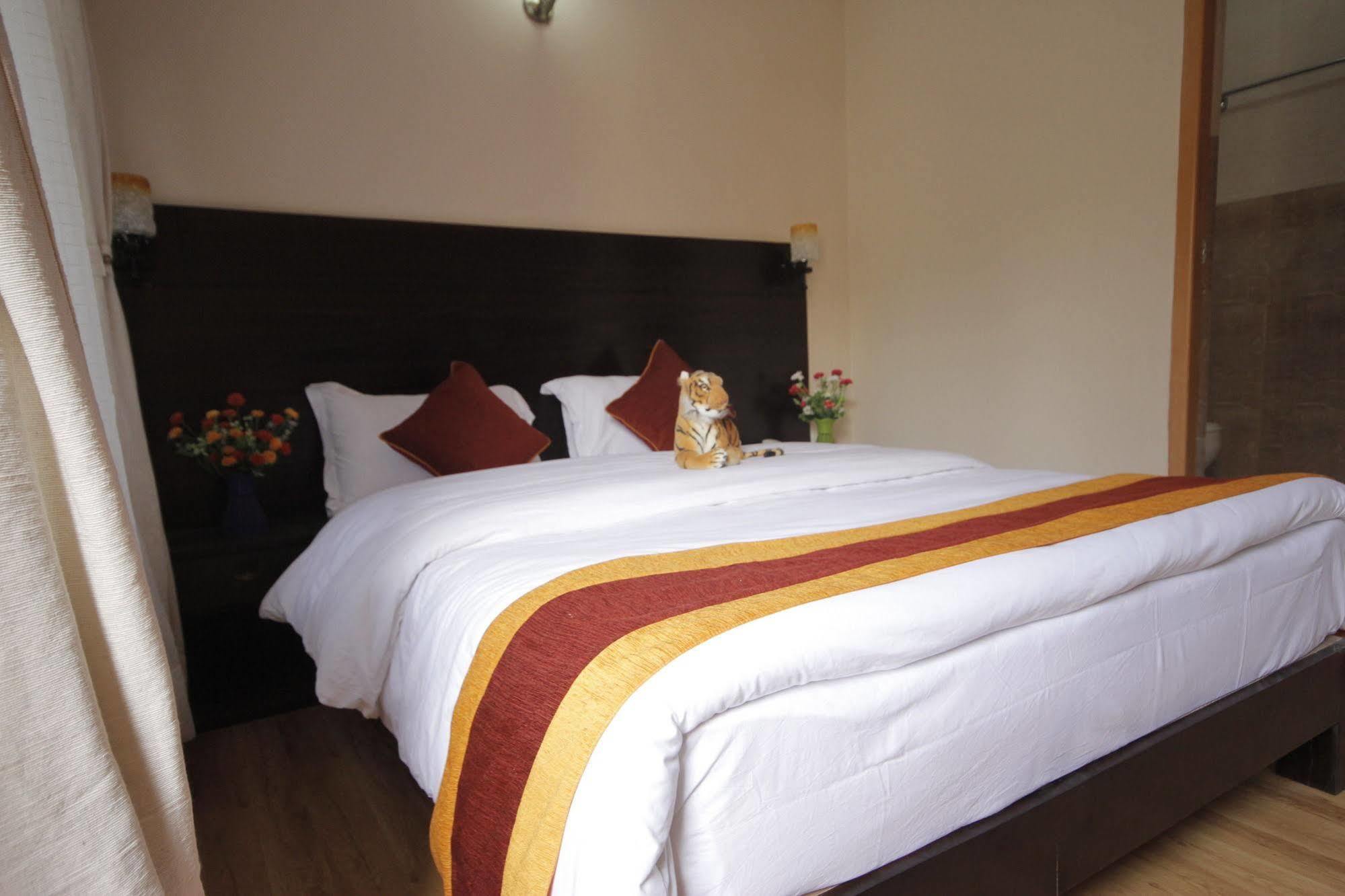 Kathmandu Sunny Hotel Екстериор снимка
